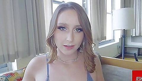 Asian teen gets her cunt and face covered with cum after deepthroat