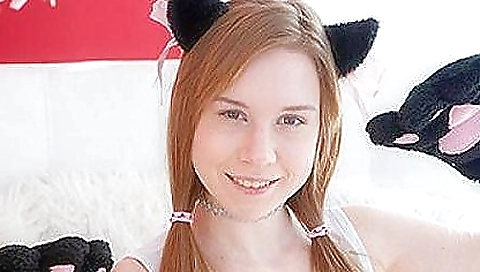 Hot brunette babe with a big and fluffy pussy is giving a blowjob