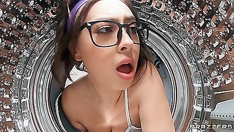 Chloe Surreal And Van Wylde - My Girls Double Is Threesome Trouble