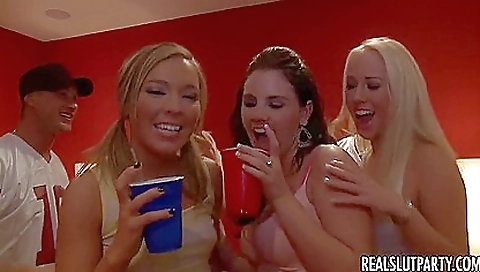 Blonde tarts with huge boobs are having incredible group sex